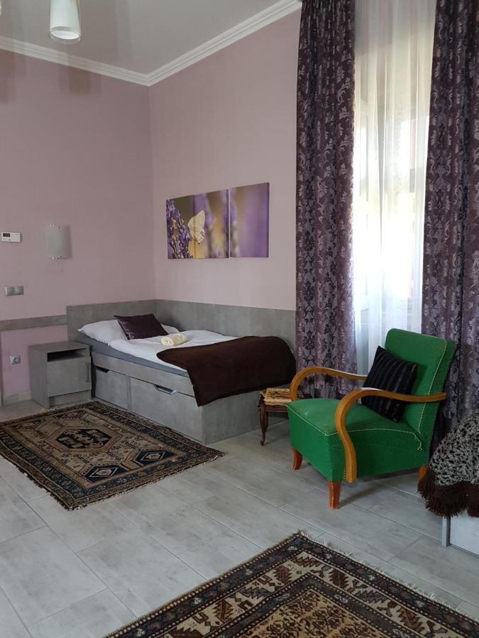 Ketbodonyi Apartments エクステリア 写真