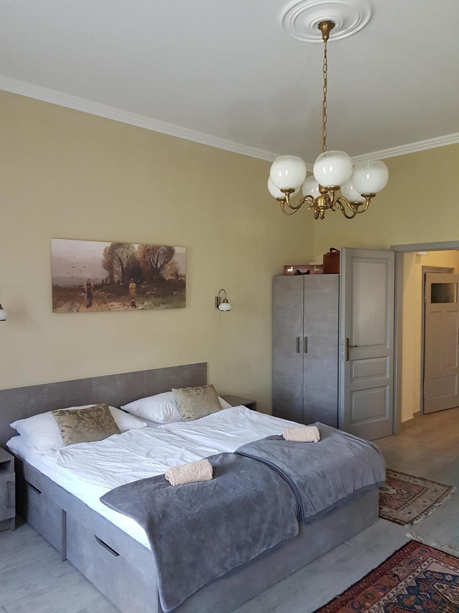 Ketbodonyi Apartments エクステリア 写真
